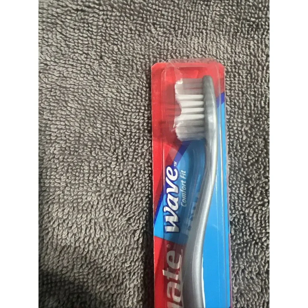 Colgate Wave Toothbrush Soft Compact Head Comfort Fit Curved Bristles Colors NOS
